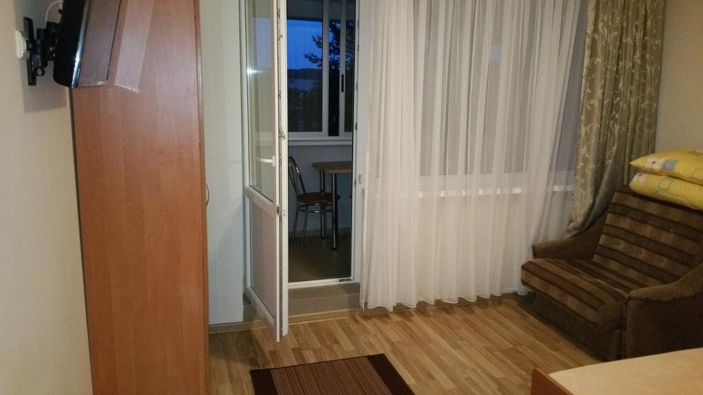 Pas Roma Hotel ซเวนตายิ ภายนอก รูปภาพ